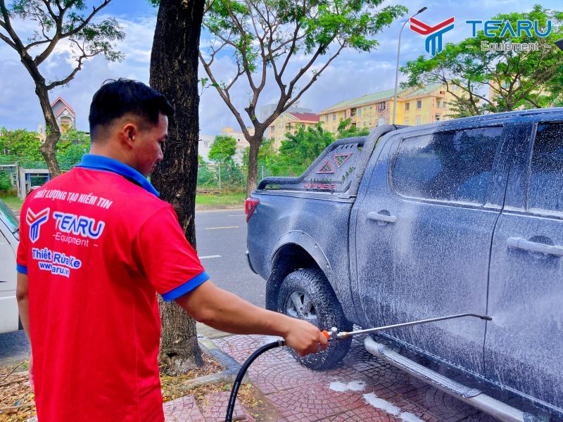 Các sản phẩm nước rửa xe luôn được Tearu thử nghiệm trước khi đưa ra thị trường