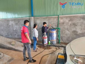 Bàn giao thiết bị rửa xe ô tô cho anh Đương ở Hoà Tiến, Đà Nẵng