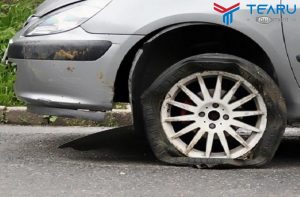 Những dấu hiệu nhận biết ô tô có khả năng nổ lốp gây nguy hiểm