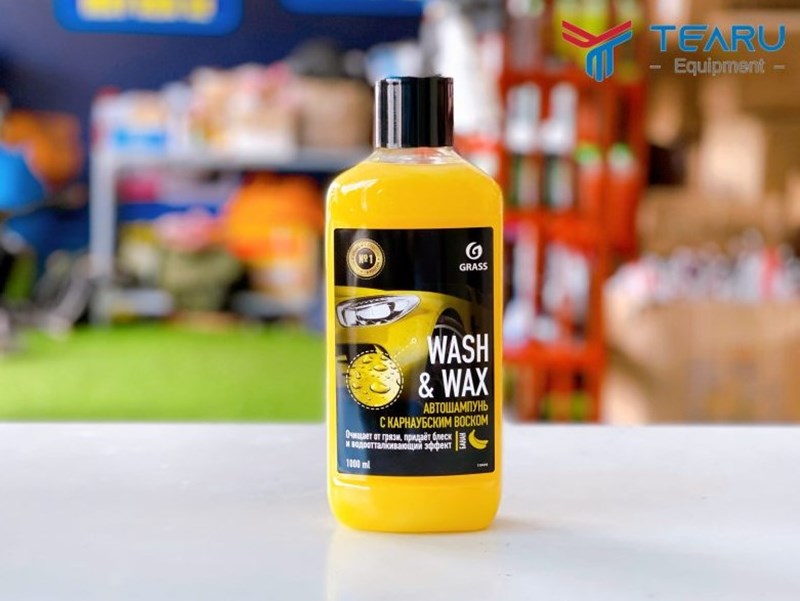 Nước rửa xe Wax Wash cung cấp độ bóng siêu tốt bảo vệ bề mặt sơn