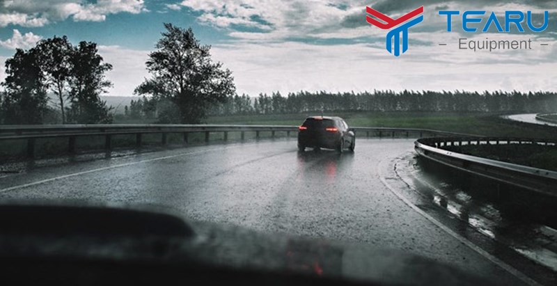 Chú ý lái xe trên cao tốc vào thời tiết mưa 