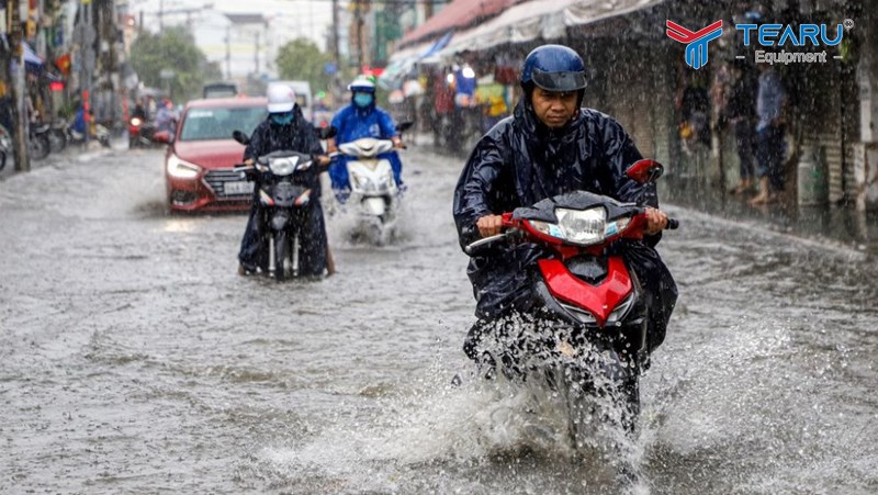 Cách xử lý trường hợp xe máy bị ngập sau mưa lớn 