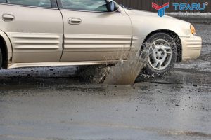 Tổn hợp 5 bộ phận trên xe ô tô dễ bị hư hại khi đi vào đường xóc