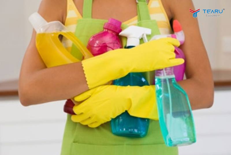 Chính hóa chất độc hại đang tàn phá xe bạn