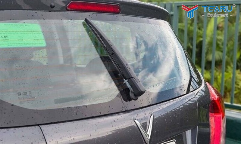 Gạt mưa sau xe ô tô Bosch Rear làm sạch kính phía sau