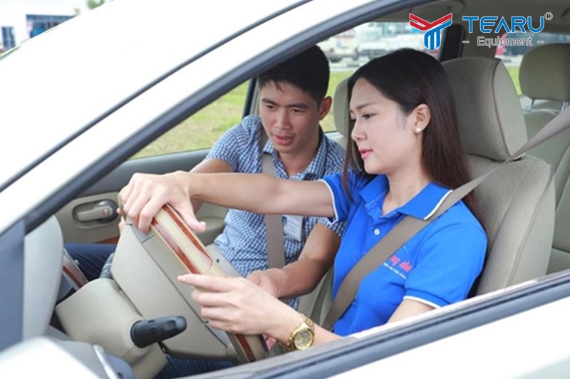 Học và rèn luyện nhiều hơn về kỹ năng lái xe 