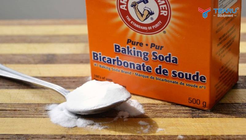 Loại bỏ mùi hôi trên thảm/ghế bằng baking soda
