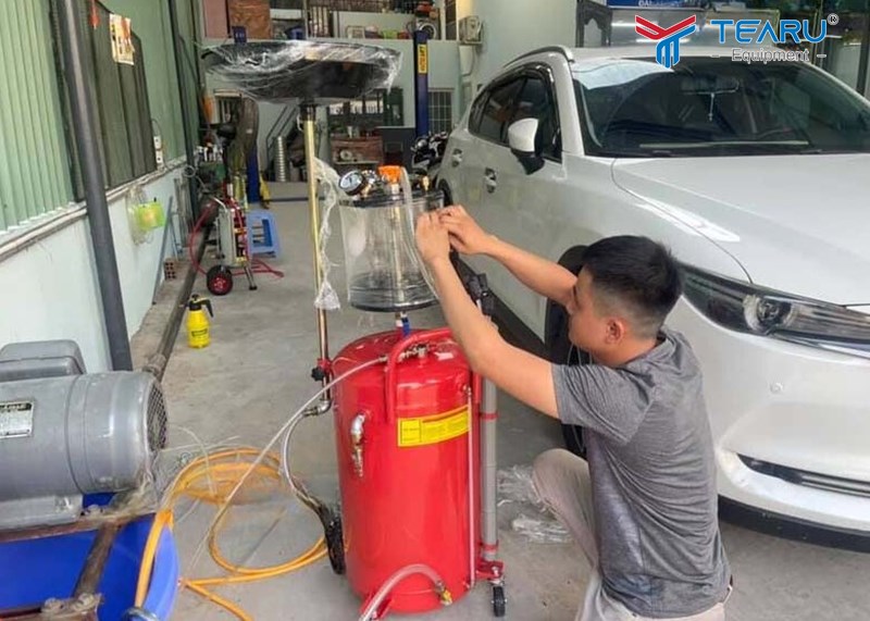 Nếu bạn cần mua máy hút nhớt chính hãng hãy ghé ngay công ty Tearu Việt Nam