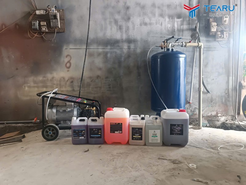 Máy rửa xe cao áp và một số dung dịch độc quyền