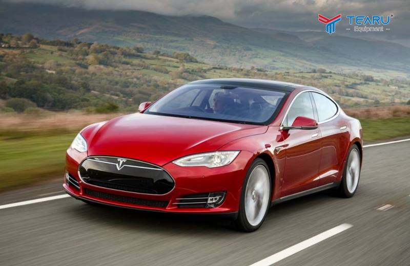 Tesla Model S có lợi thế lớn khi không có tiếng ồn từ động cơ đốt trong