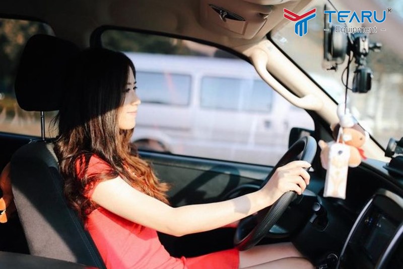 Mồ hôi và chất nhờn cơ thể 