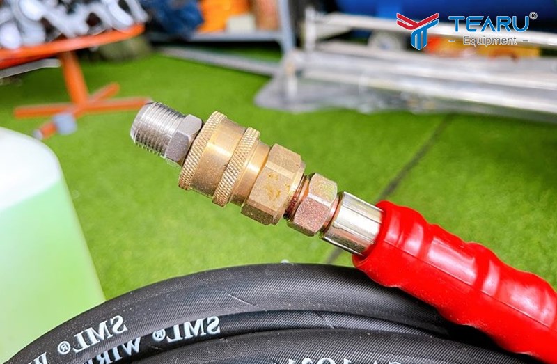 Đầu nối phù hợp, dễ lắp đặt 