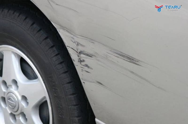 Mẹo đơn giản giúp tránh trầy xước ô tô