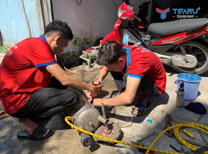 Quy trình sửa bình bọt tuyết chuyên nghiệp