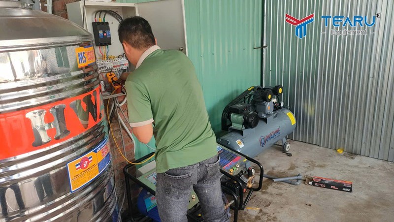 Theo dõi và thay đồng hồ áp suất khi cần thiết 