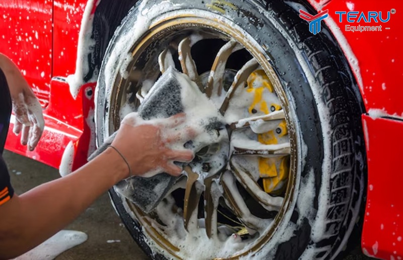 Tại sao nên dùng dung dịch tẩy mâm xe ô tô?