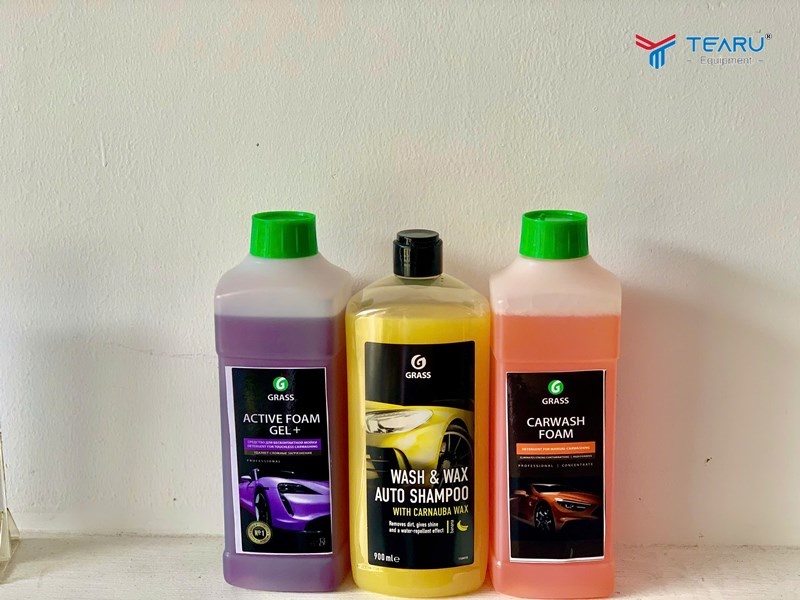 Nên sử dụng dung dịch rửa xe chuyên dụng 