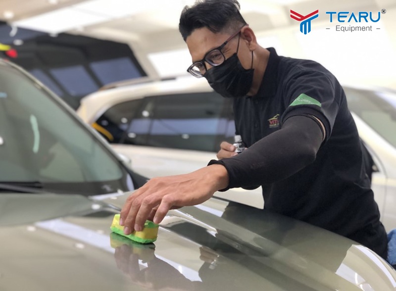 Tìm hiểu kỹ quy trình sơn lại xe ô tô khi bị xước 
