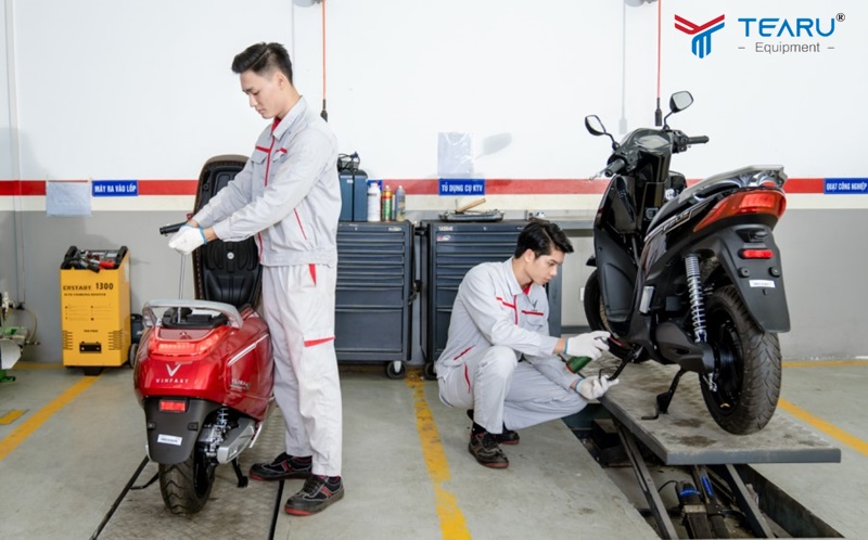 Kiểm tra và bôi trơn các chi tiết định kỳ 