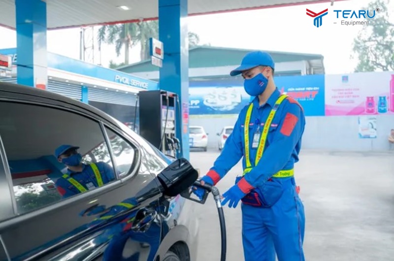 Lưu ý một số kinh nghiệm khi đổ xăng tránh nhầm lẫn 