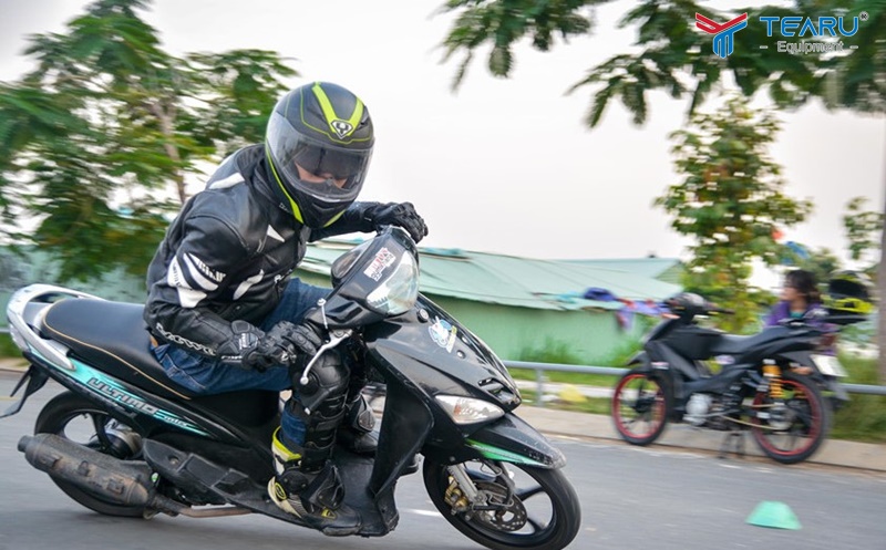 Đổ Đèo Bằng Xe Ga: 5 Sai lầm dẫn tới mất phanh, mất lái! 2 Không kiểm soát tốc độ ngay từ đầu dốc