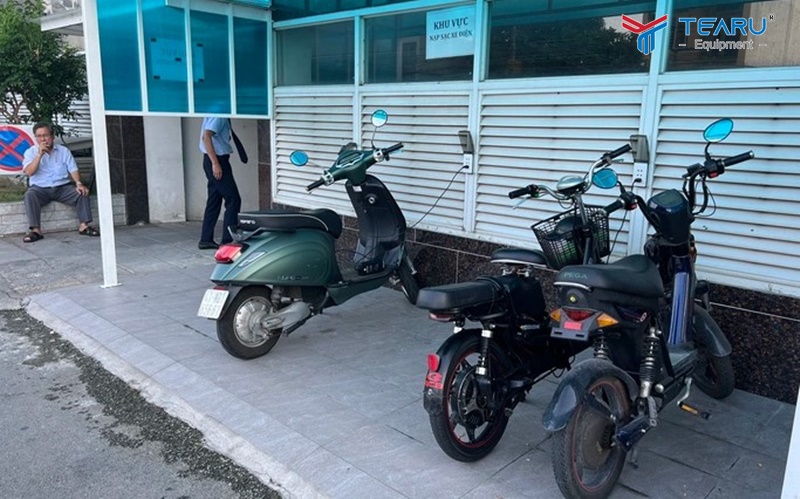 Hạ tầng sạc chưa đồng bộ 
