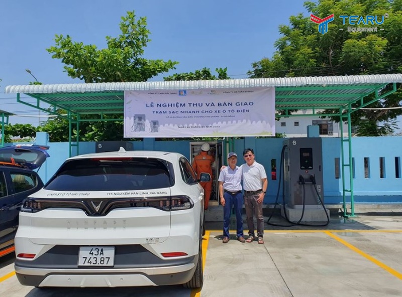 Mô hình trạm sạc xe điện kết hợp rửa xe có nhiều lợi ích 