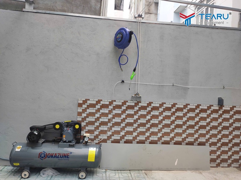 Rất nhiều tiệm rửa xe, garage chọn máy nén khí Okazune