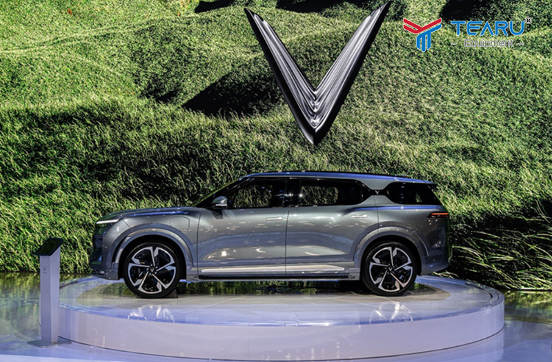 Sự bùng nổ của thị trường ô tô điện 2025 