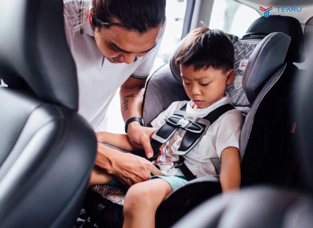 Sử dụng ghế đúng kích thước vói trẻ