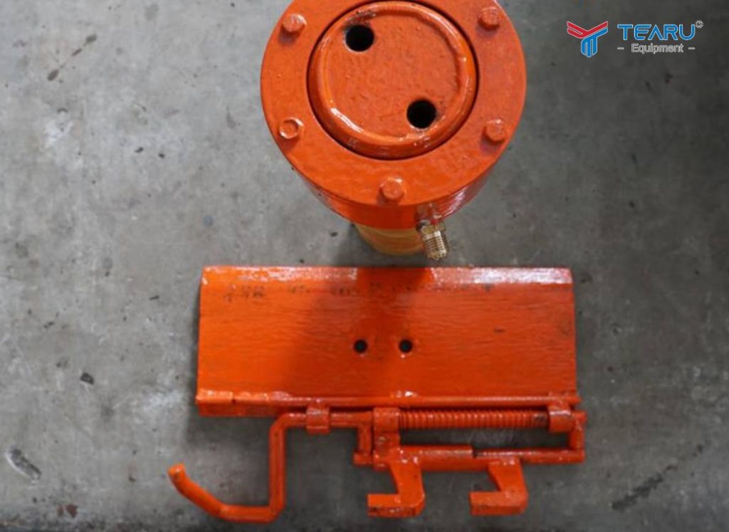 Thường xuyên vệ sinh và bảo dưỡng ty Ben