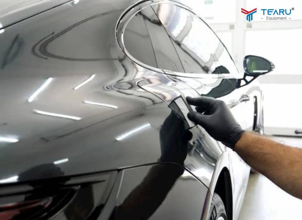 Phủ Ceramic Ô Tô Có Thật Sự Cần Thiết Không? Ưu Và Nhược Điểm 2 Phủ Ceramic bảo vệ sơn xe khỏi tác động môi trường