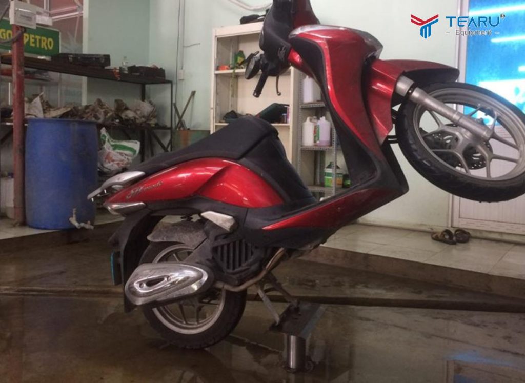 Ben nâng rửa xe máy giúp Nâng cao hình ảnh tiệm rửa xe chuyên nghiệp.