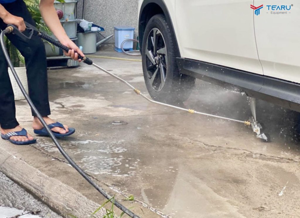 Bét Xịt Gầm Xe Ô Tô Tại Đà Nẵng: Giải Pháp Làm Sạch Gầm Nhanh Và Hiệu Quả