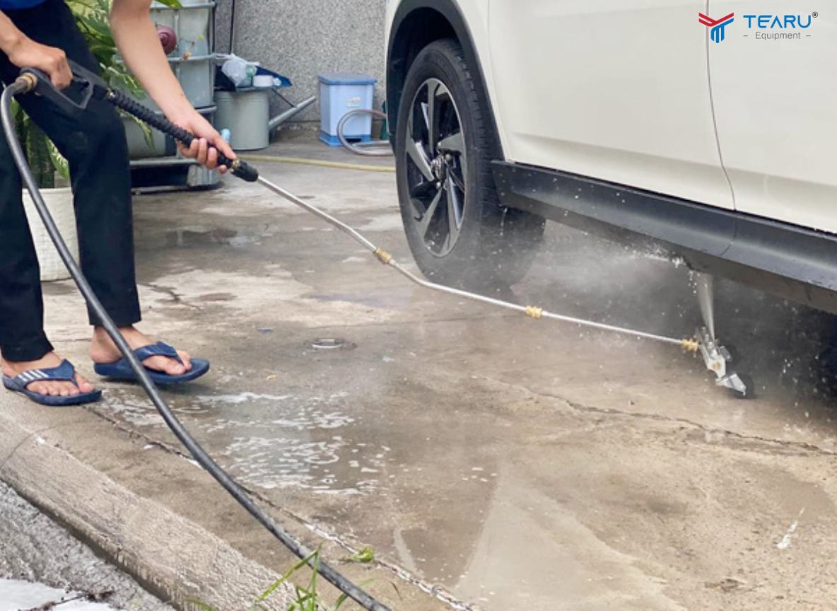 Bét Xịt Gầm Xe Ô Tô Tại Đà Nẵng: Giải Pháp Làm Sạch Gầm Nhanh Và Hiệu Quả