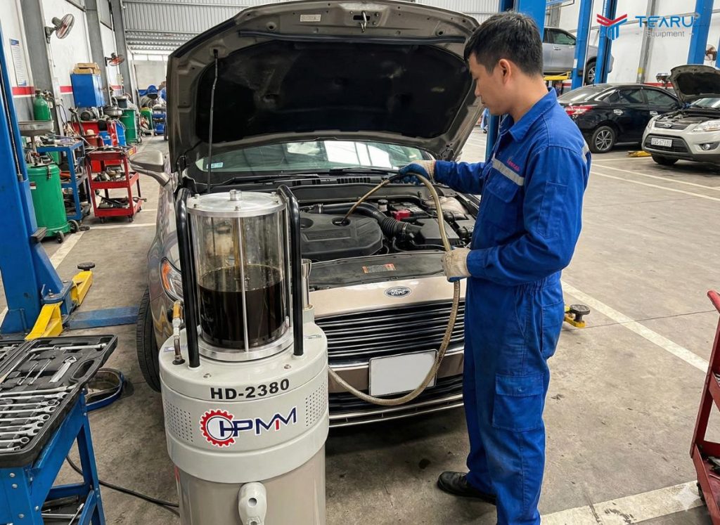 Nên liên hệ trực tiếp đơn vị uy tín để nhận báo giá máy hút nhớt chính xác nhất.