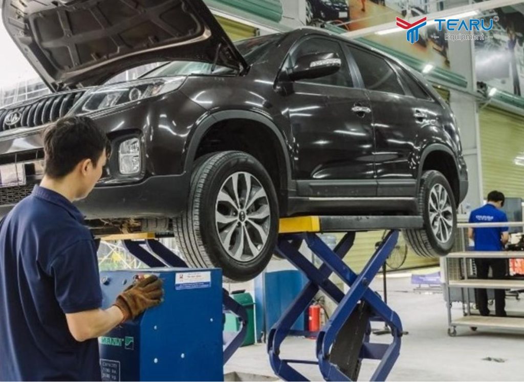 Cầu Nâng Cắt Kéo Cho Gara Ô Tô: Ưu Nhược Điểm Cần Biết Trước Khi Đầu Tư 1 Cầu Nâng Cắt Kéo Cho Gara Ô Tô: Ưu Nhược Điểm Cần Biết Trước Khi Đầu Tư