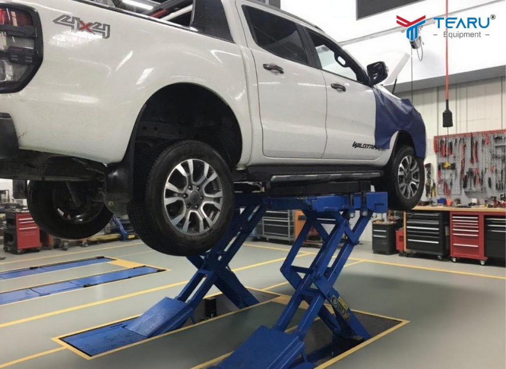 Cầu nâng cắt kéo âm nền