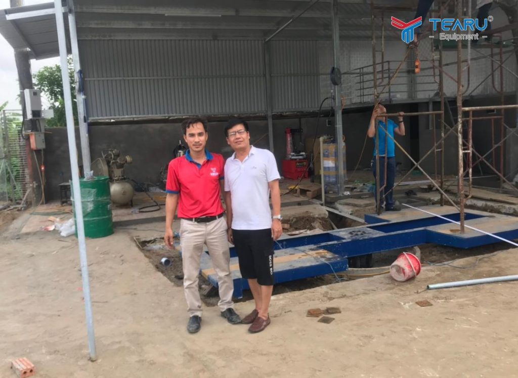 Hướng Dẫn Kỹ Thuật Đào Hố Móng Cầu Nâng 1 Trụ Chi Tiết Từ A–Z 5 TEARU là công tuy chuyên cung cấp và lắp đặt cầu nâng 1 trụ nhập khẩu Ấn Độ toàn quốc