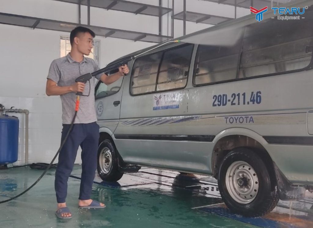 Làm Sao Để Tăng Lợi Nhuận Cho Tiệm Rửa Xe? 7 Bí Quyết Chủ Tiệm Nên Biết 2 Công ty Tearu Việt Nam là đơn vị chuyên cung cấp và lắp đặt trọn gói thiết bị cho mở tiệm rửa xe chuyên nghiệp