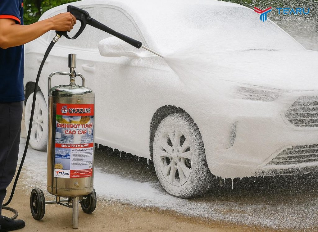 Cách Pha Dung Dịch Rửa Xe Không Chạm Với Bình Phun Bọt Tuyết Inox Chuẩn Nhất 4 Pha dung dịch bọt tuyết quá đặc gây lãng phí