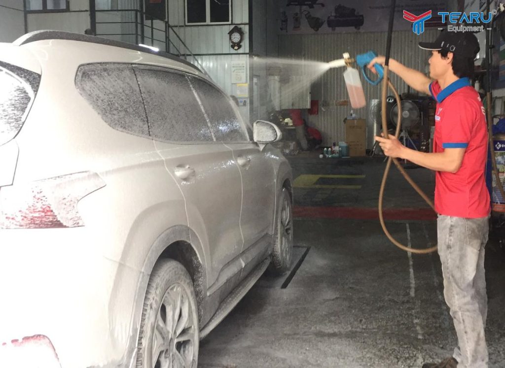 Xu Hướng Rửa Xe Không Chạm Năm 2026 – Vì Sao Ngày Càng Phổ Biến? 1 Xu Hướng Rửa Xe Không Chạm Năm 2026 – Vì Sao Ngày Càng Phổ Biến?