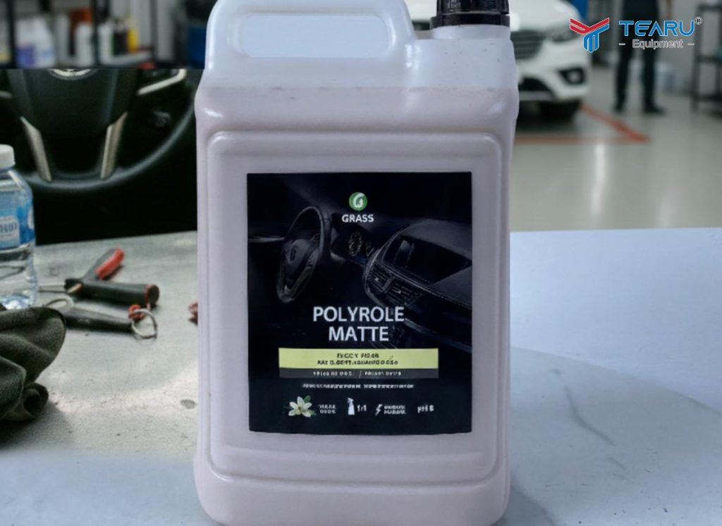 Bao Lâu Nên Dùng Dưỡng Nội Thất Xe Ô Tô Một Lần Là Hợp Lý? 4 Dung dịch Grass Polyrole Matte với hiệu ứng mờ tự nhiên (matte), không gây bóng nhờn