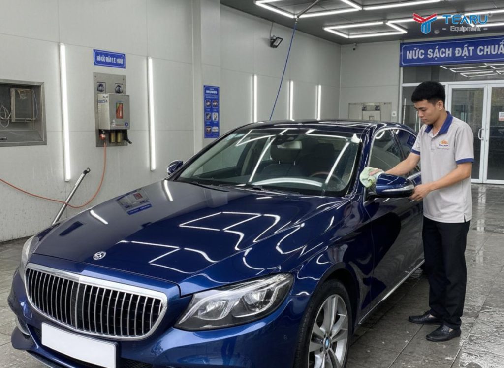 Nguồn Nước Rửa Xe Không Đạt Chuẩn Gây Hại Gì Cho Xe? 4 Rửa xe bằng nước đạt chuẩn giúp tăng chất lượng dịch vụ và sự uy tín đối với khách hàng