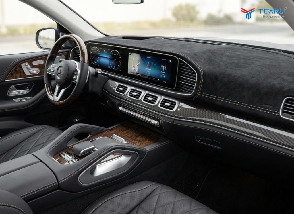 Thảm Taplo Trên Xe Ô Tô Có Thực Sự Chống Nóng Và Bảo Vệ Nội Thất? 3 Thảm phủ taplo còn tăng tính thẩm mỹ cho xe