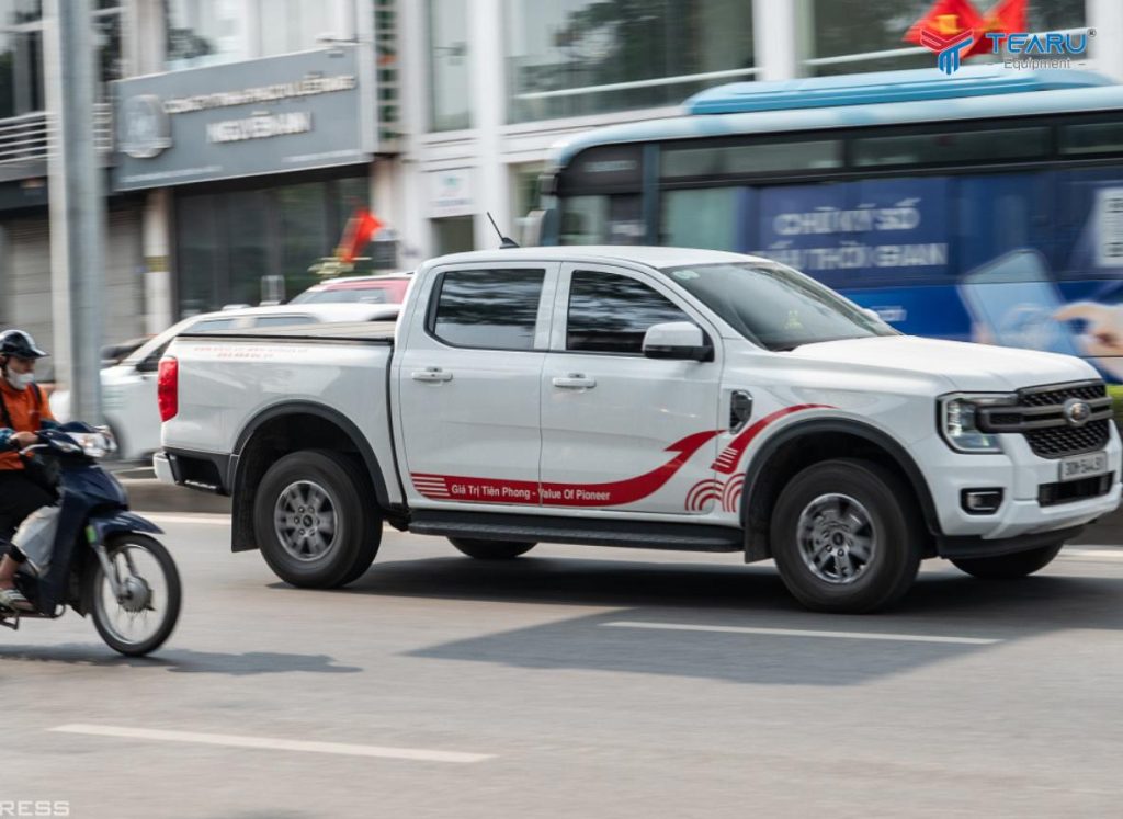 Xe Bán Tải Và Luật Giao Thông Nội Đô: Những Lỗi Phổ Biến Cần Tránh (Cập Nhật Mới Nhất 2026) 1 Xe Bán Tải Và Luật Giao Thông Nội Đô: Những Lỗi Phổ Biến Cần Tránh (Cập Nhật Mới Nhất 2026)