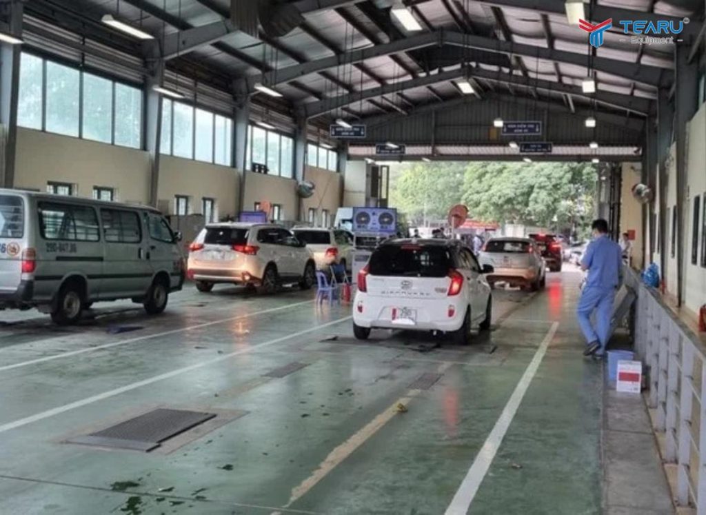 Xe Hết Hạn Đăng Kiểm Vẫn Tham Gia Giao Thông: Mức Phạt Và Quy Định Mới Nhất 2 Trường hợp xe hết đăng kiểm nhưng vẫn tham gia giao thông có thể bị tước bằng lái