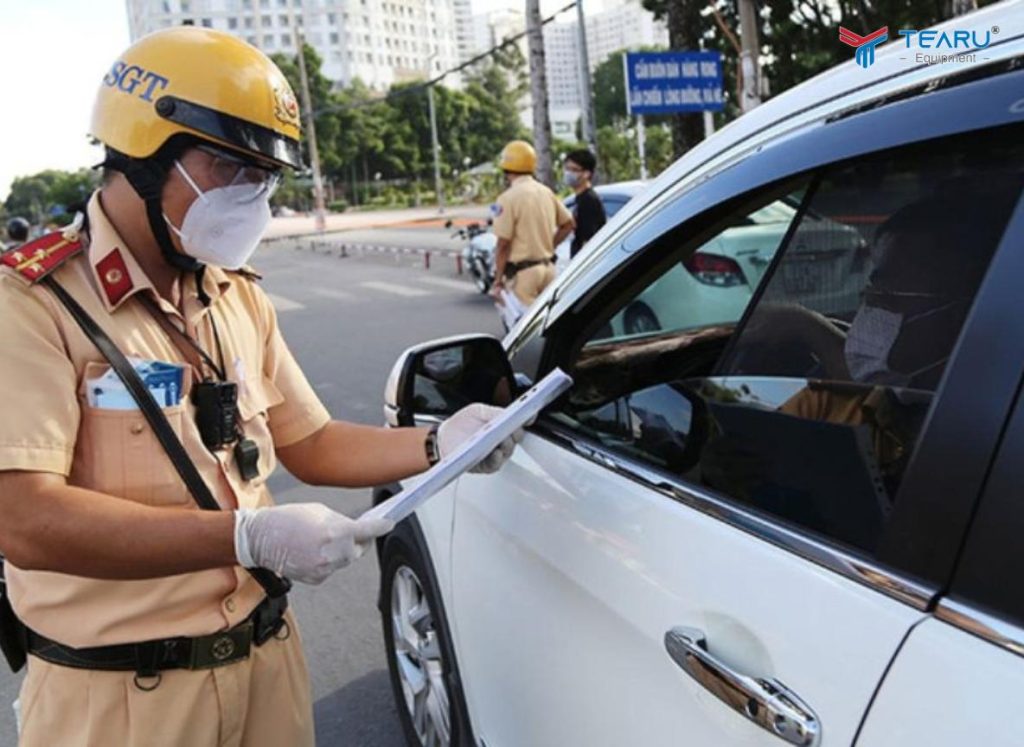 Xe Hết Hạn Đăng Kiểm Vẫn Tham Gia Giao Thông: Mức Phạt Và Quy Định Mới Nhất 1 Xe Hết Hạn Đăng Kiểm Vẫn Tham Gia Giao Thông: Mức Phạt Và Quy Định Mới Nhất