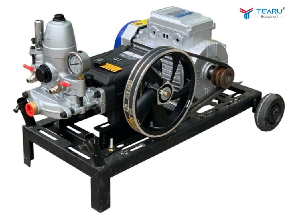 Các Dòng Máy Rửa Xe Hiện Nay Và Cách Lựa Chọn Hiệu Quả, Tiết Kiệm 3 Máy rửa xe dây đai áp lưjc yếu, giá thành rẻ, độ bền không cao