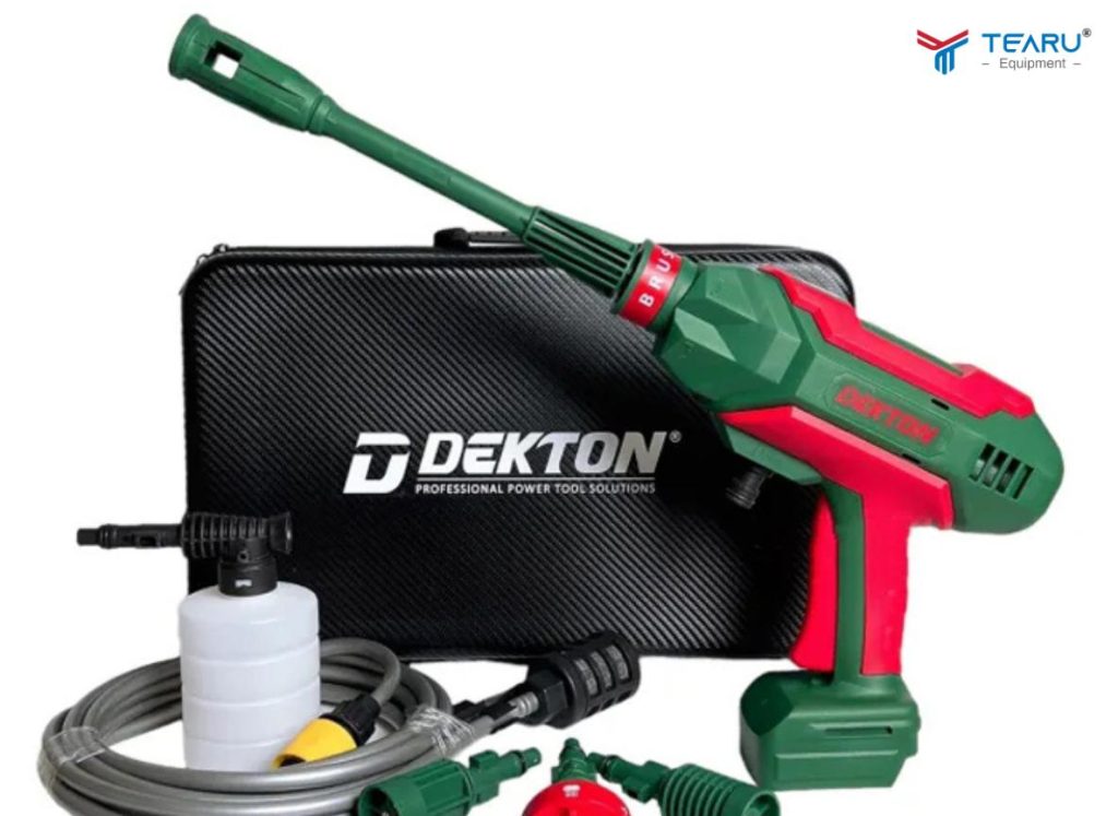 Máy Rửa Xe Bằng Pin Mini Có Đáng Mua? Ưu Nhược Điểm Chi Tiết 1 Máy Rửa Xe Bằng Pin Mini Có Đáng Mua? Ưu Nhược Điểm Chi Tiết